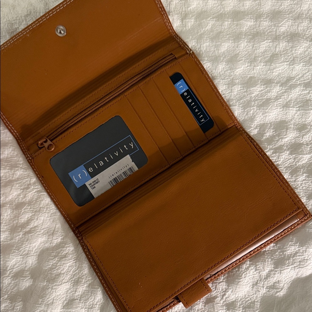 Relativity Brown Wallet - Picture 3 of 6